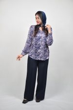 شومیز السا زنانه رنگ آبی نفتی و صورتی