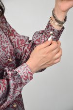 شومیز السا زنانه رنگ زرشکی و طوسی