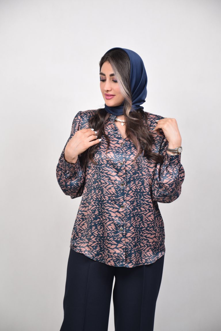 استایل زنانه با شومیز السا ساتن سیلک