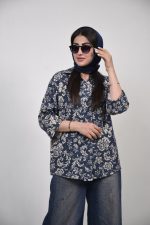 شومیز پیچک زنانه رنگ کرم سورمه ای