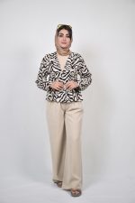 شومیز طرح ببری ویسکوز نخی رنگ کرم مشکی